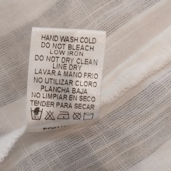 Staccato Gray and White peplum long sleeve v neck Blouse Size Small 100% Rayon - Picture 10 of 14